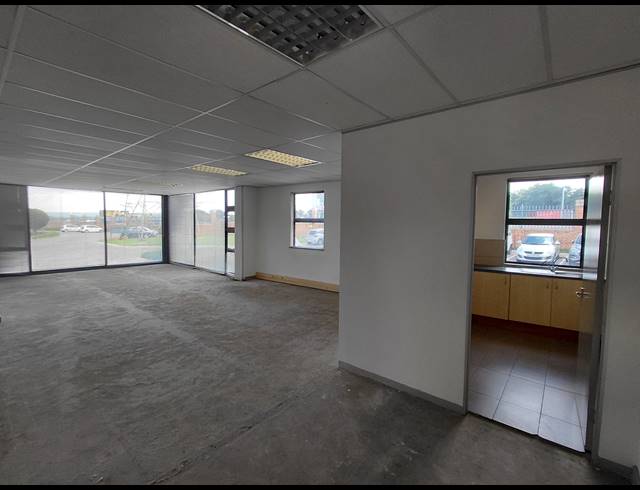 472M² OFFICE TO LET IN PAULSHOF